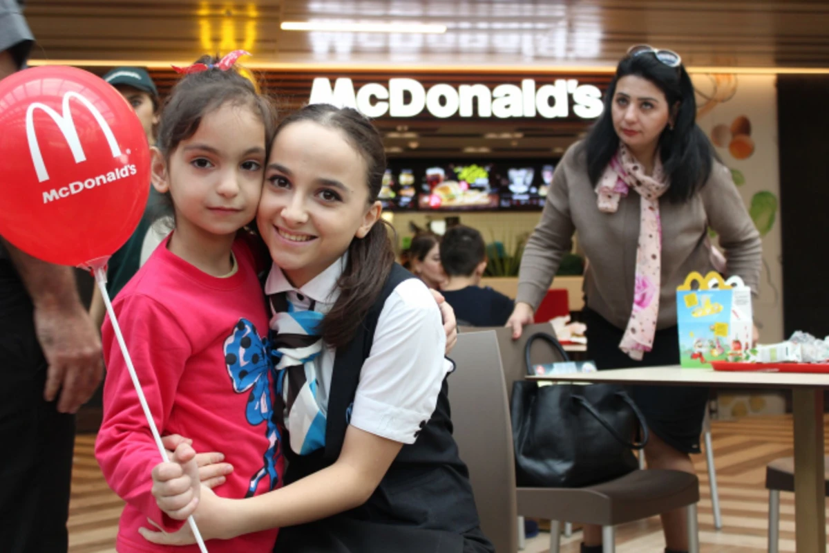 Новый ресторан McDonald's теперь в Гяндже!