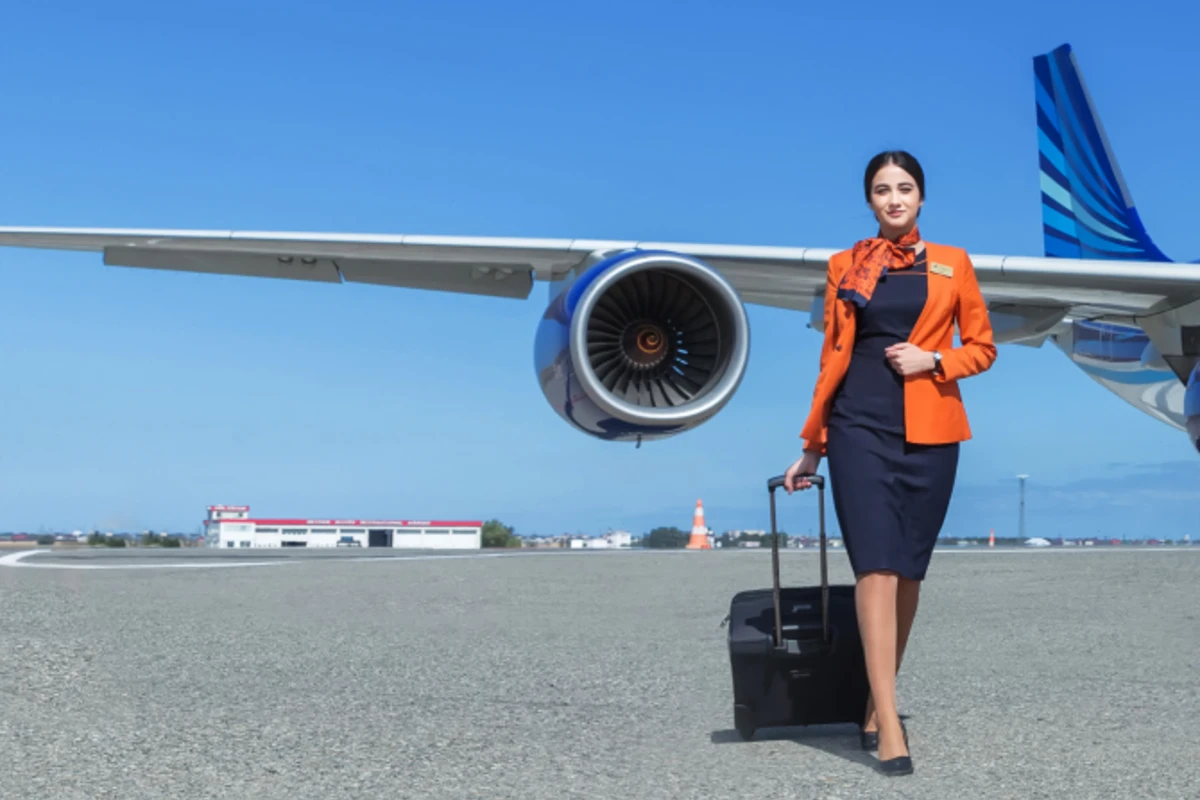 К сведению девушек, желающих работать бортпроводницами в AZAL