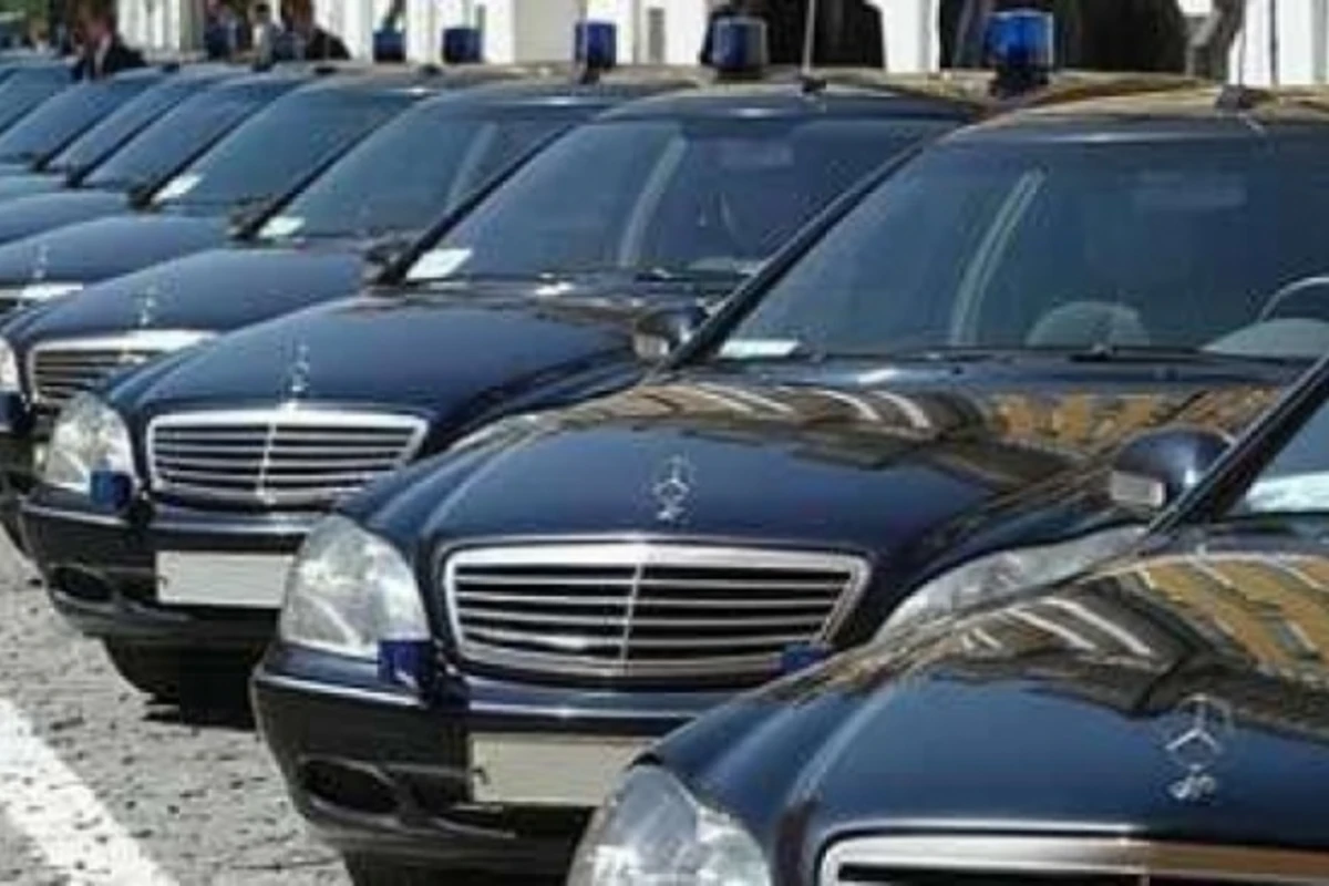 Этим чиновникам в Азербайджане выдадут служебные автомобили – РЕШЕНИЕ