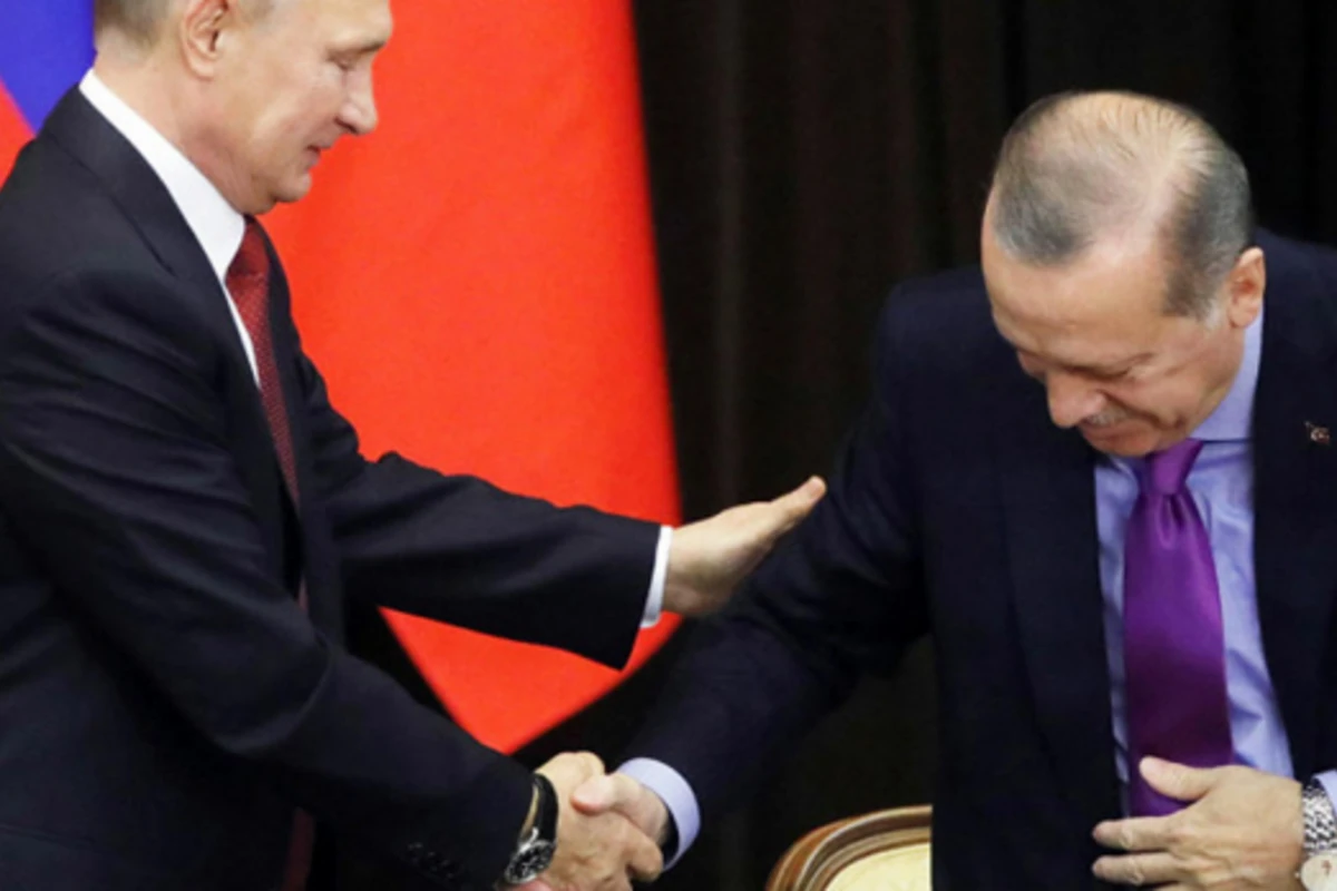 Путин уронил стул Эрдогана (видео) Путин уронил стул Эрдогана (видео)