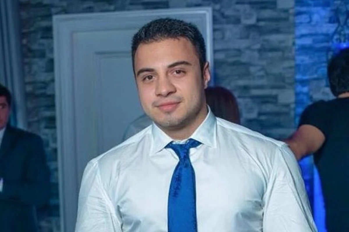 Внука Али Гасанова привели в зал суда в наручниках