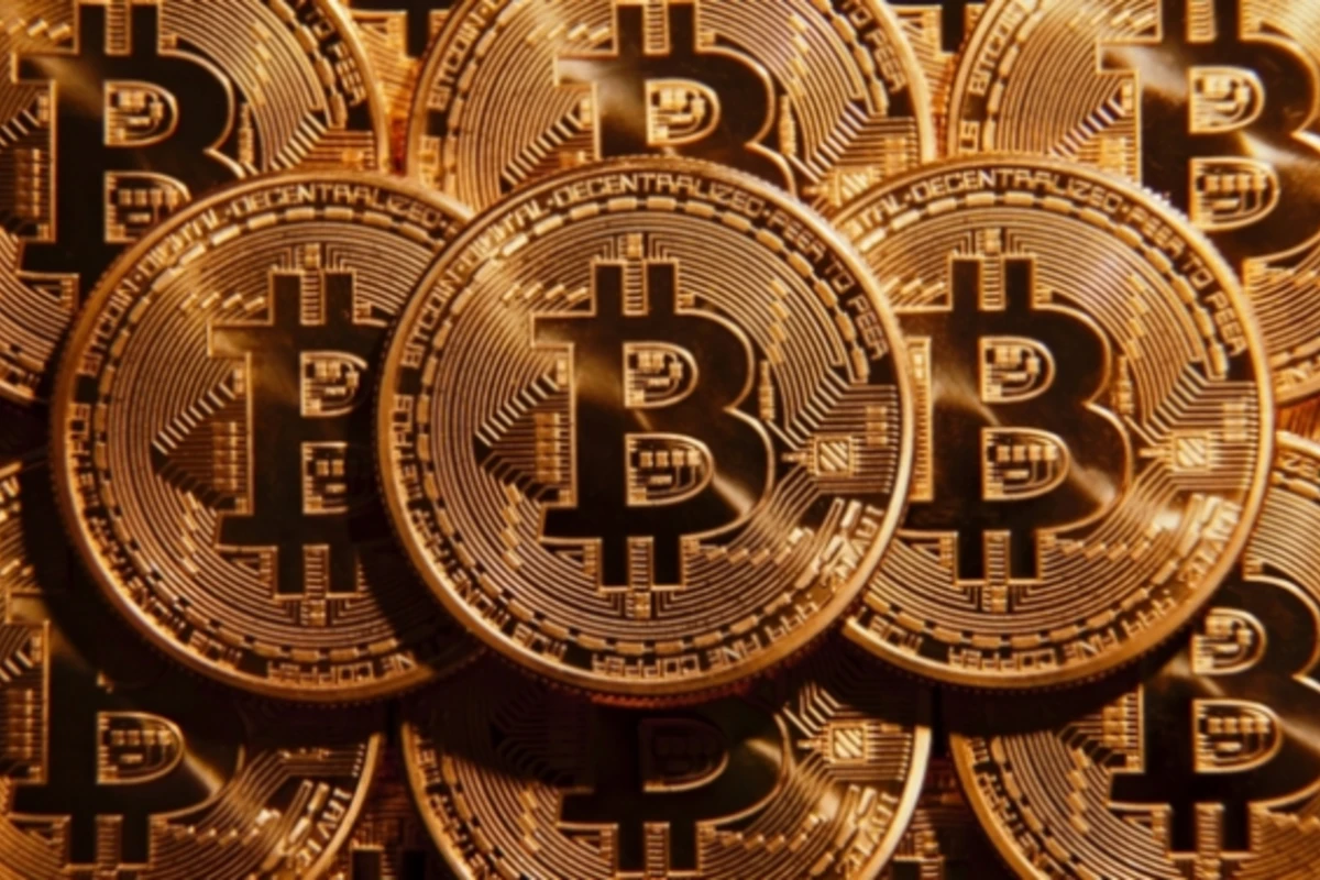 Биткоин превысил отметку в 10 000 долларов
