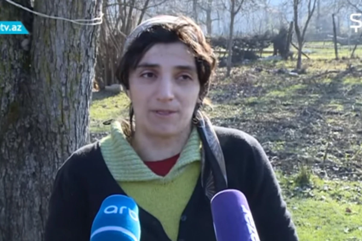 Müəmmalı şəkildə ölən 3 yaşlı qızın anası danışdı: Soskanı qoyduq, uşağın nəfəsi çıxmadı - VİDEO Müəmmalı şəkildə ölən 3 yaşlı qızın anası danışdı: Soskanı qoyduq, uşağın nəfəsi çıxmadı - VİDEO