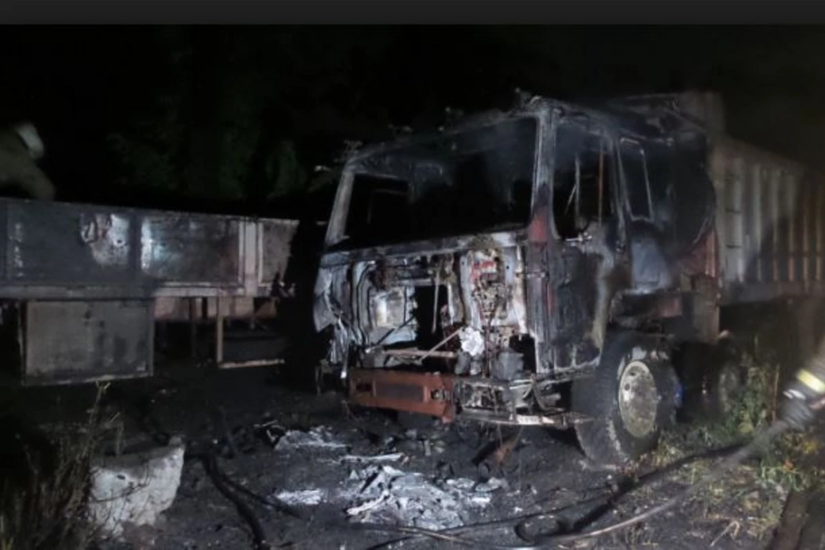 В Азербайджане взорвалось колесо от КамАЗа, есть пострадавшие