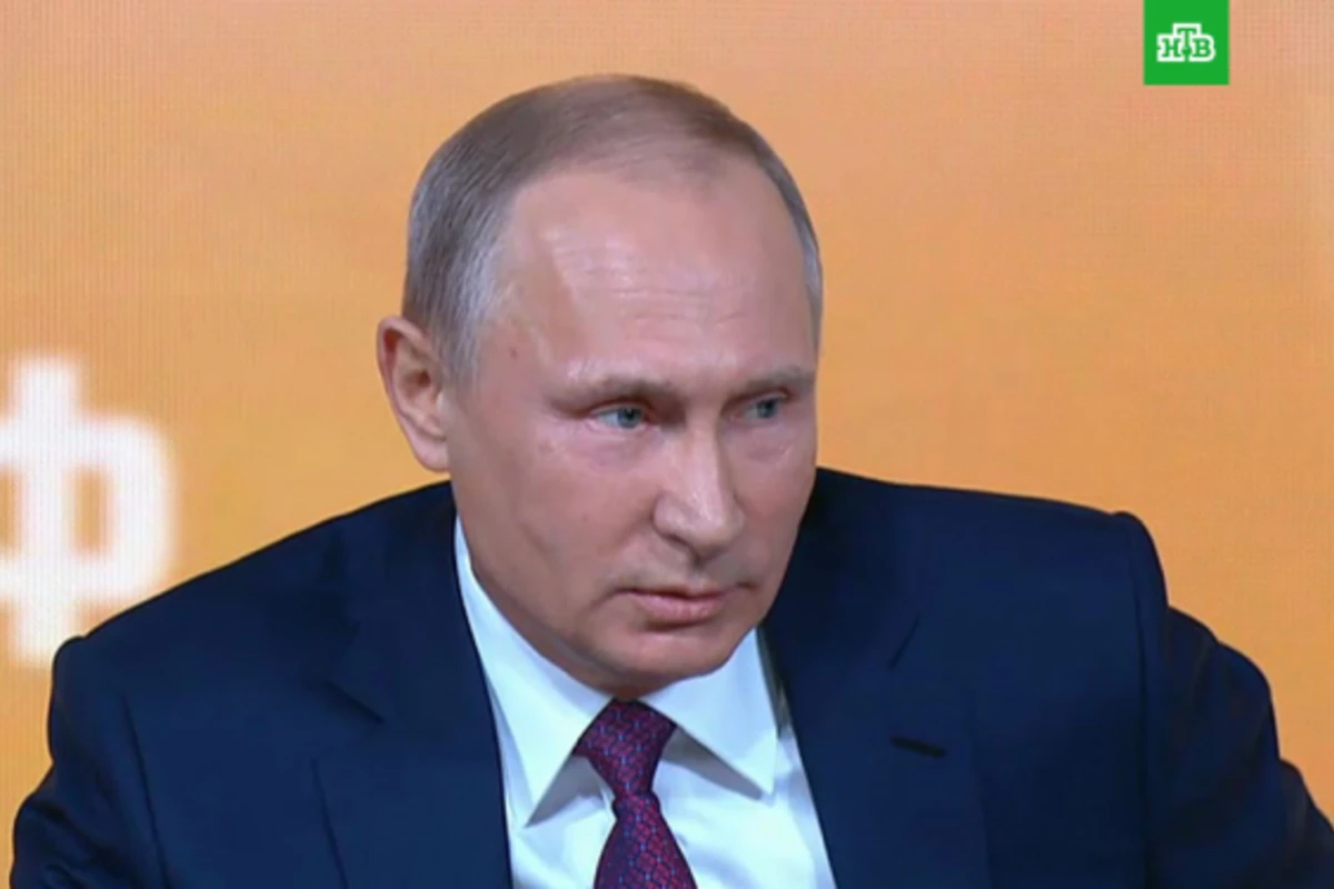 Путин рассказал анекдот про кортик и часы (видео) Путин рассказал анекдот про кортик и часы (видео)