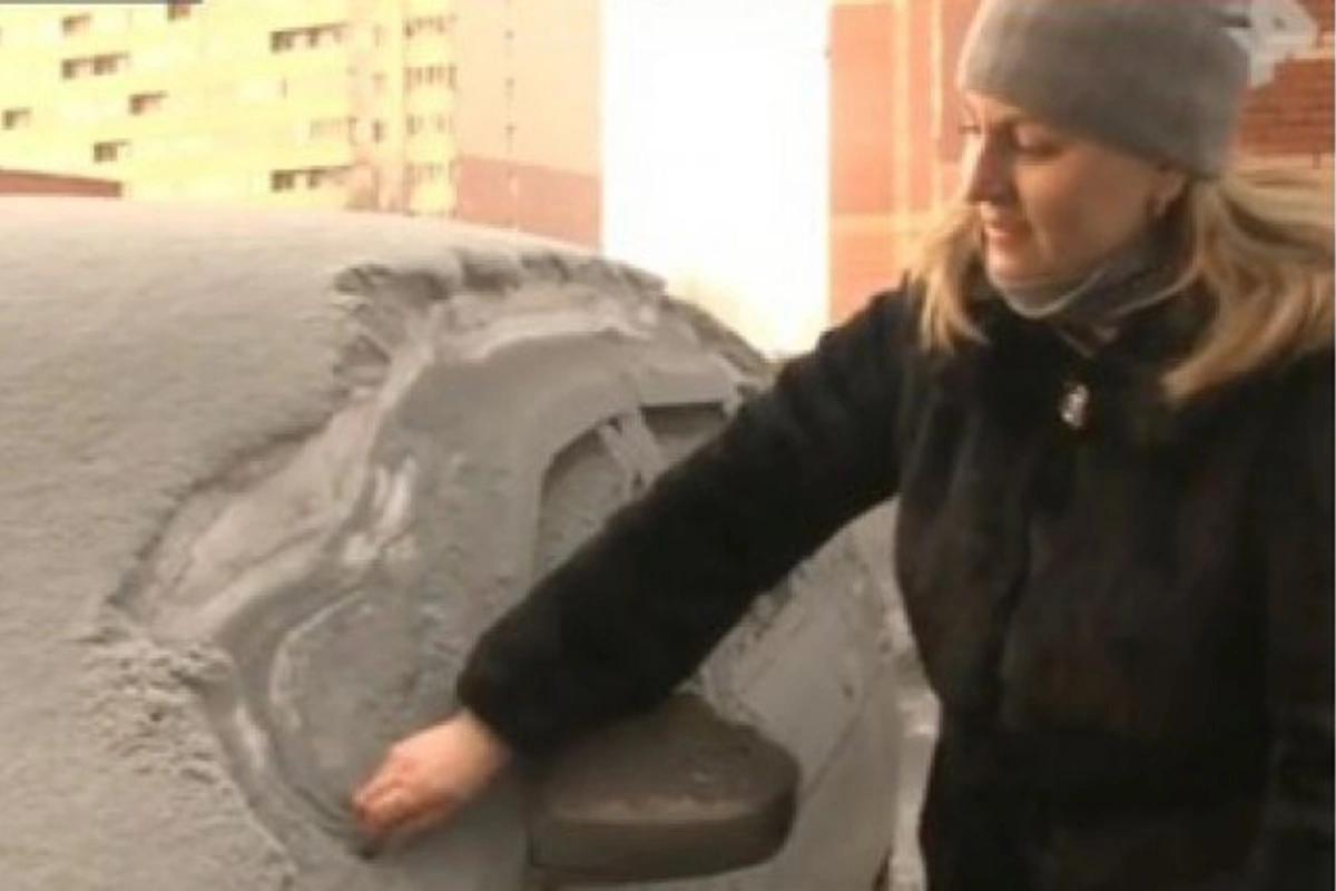 В России выпал черный снег (видео)
