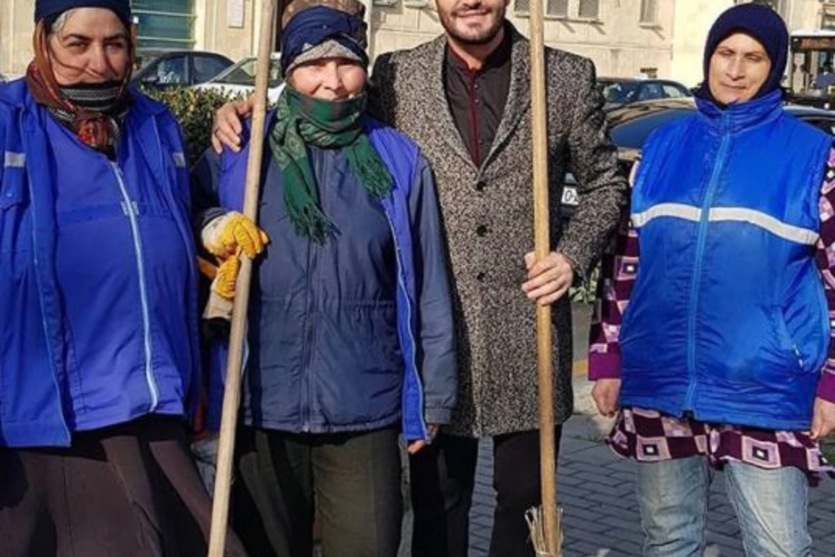 Nadir Qafarzadə: Onlar əxlaqsız yollarla sizdən çox qazansalar da.. - (FOTO)
