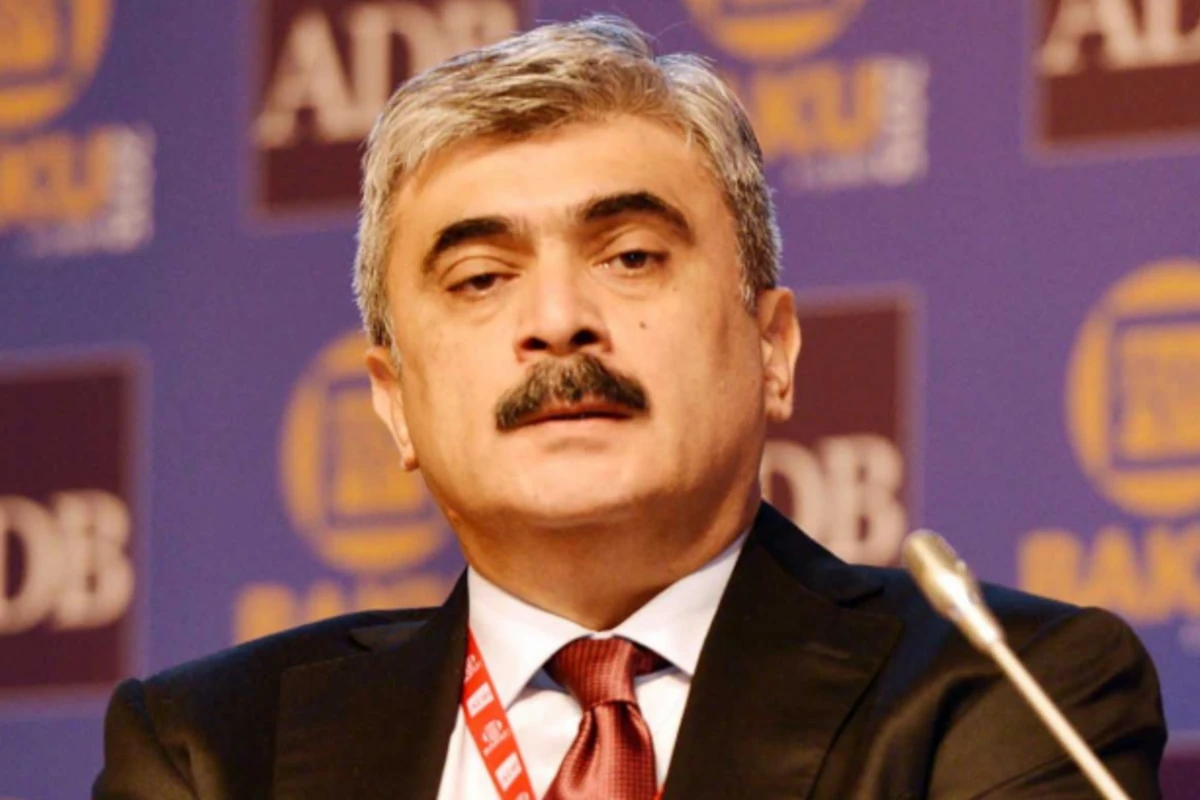 Samir Şərifovdan gəlin ilki iqtisadi vəziyyətlə bağlı nikbin AÇIQLAMA Samir Şərifovdan gəlin ilki iqtisadi vəziyyətlə bağlı nikbin AÇIQLAMA
