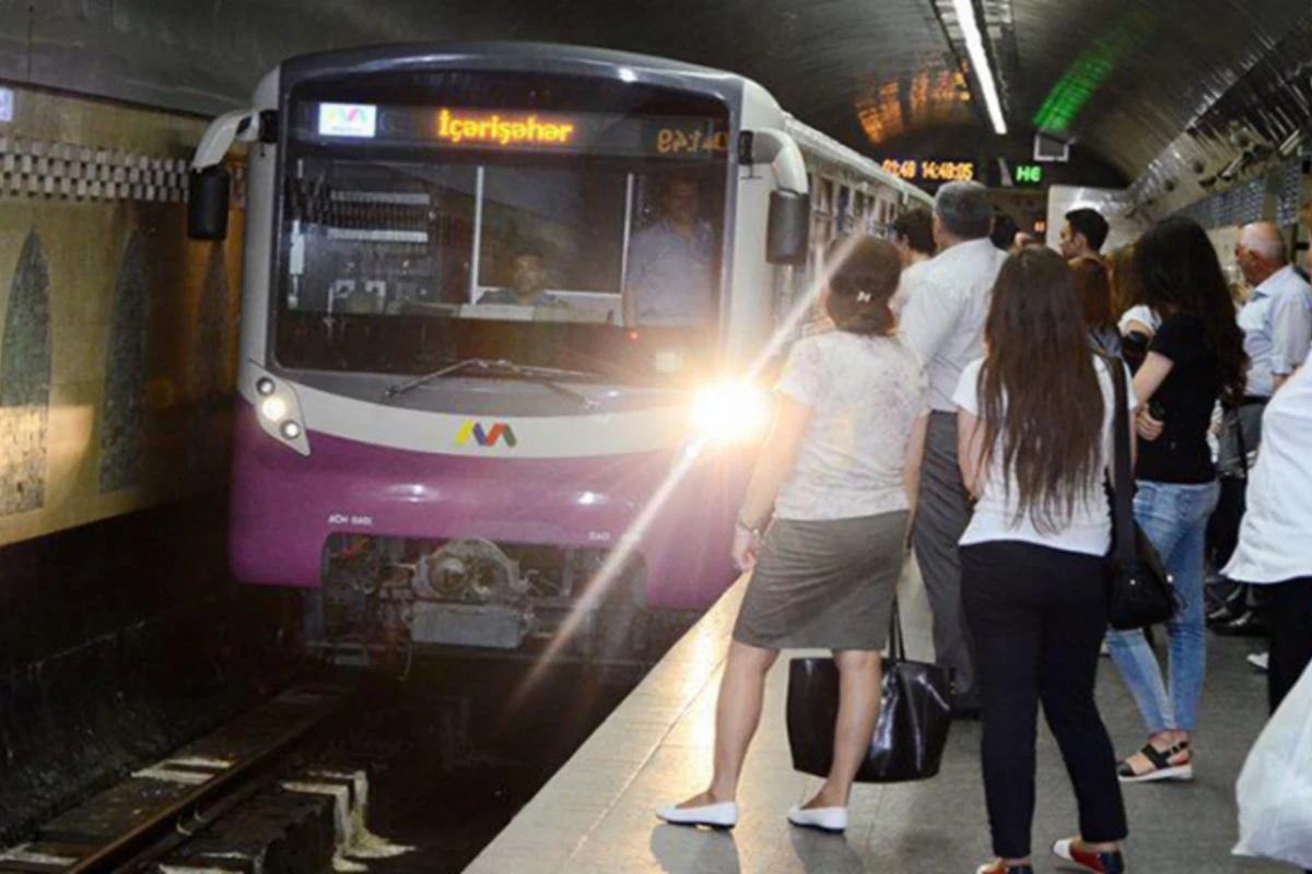 Metroda intiharların qarşısını necə almaq olar? Bakı Metropolitenindən RƏSMİ CAVAB Metroda intiharların qarşısını necə almaq olar? Bakı Metropolitenindən RƏSMİ CAVAB