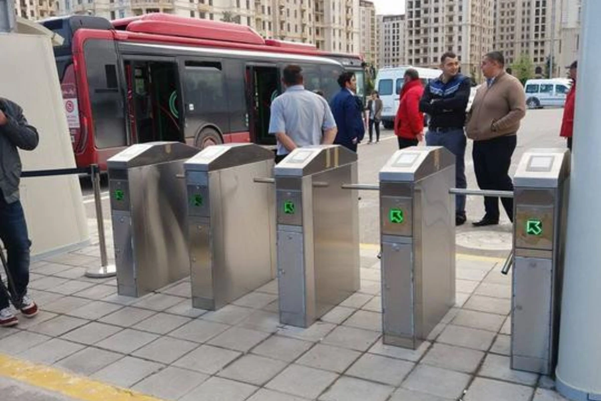 Ввод в эксплуатацию Центра обмена транспортом Дярнягюль отложен