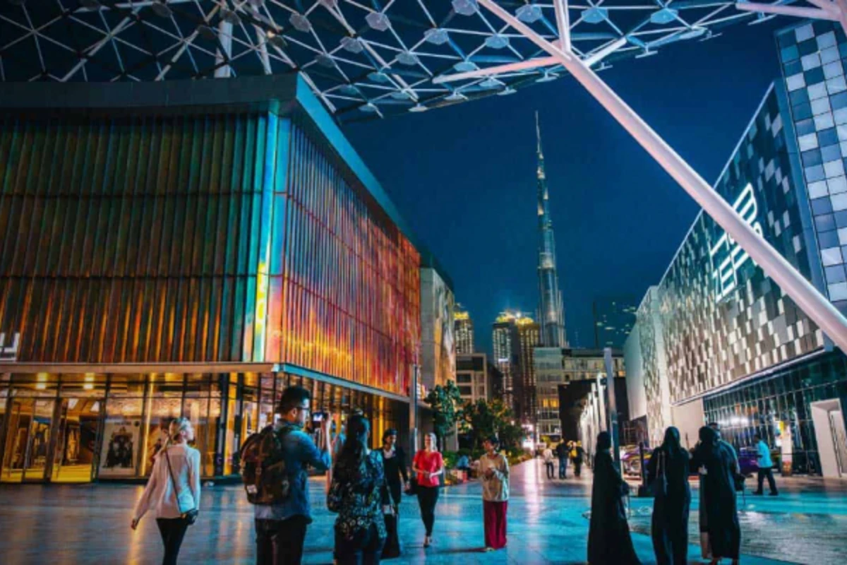 Dubayda dilənçilərin şok gəliri - Aya 124 min manat (VİDEO)