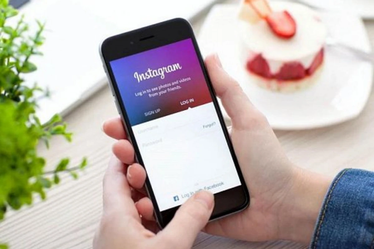 Пользователи сообщили о сбое в работе Facebook и Instagram