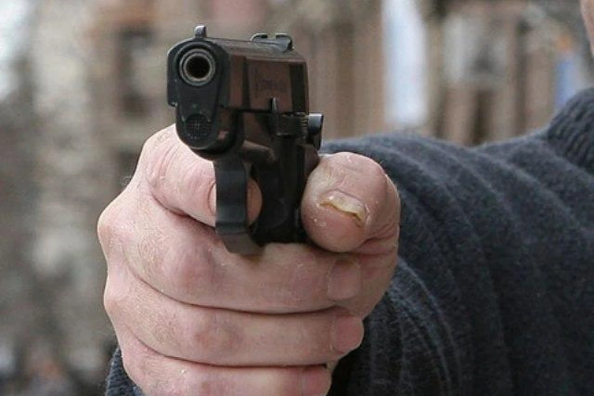 В Азербайджане выстрелили в полицейского