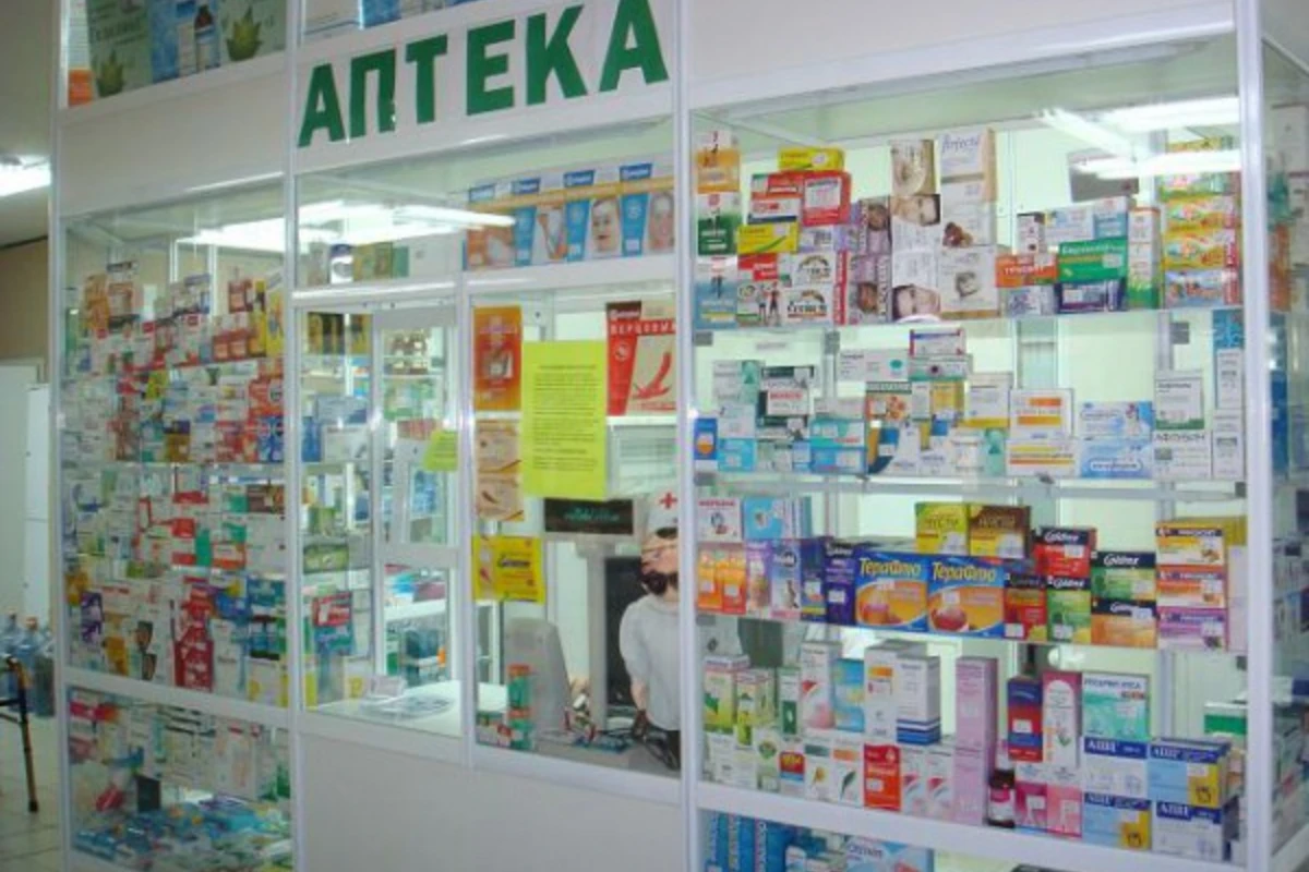 Этим лицам в Азербайджане запрещается продажа лекарственных средств