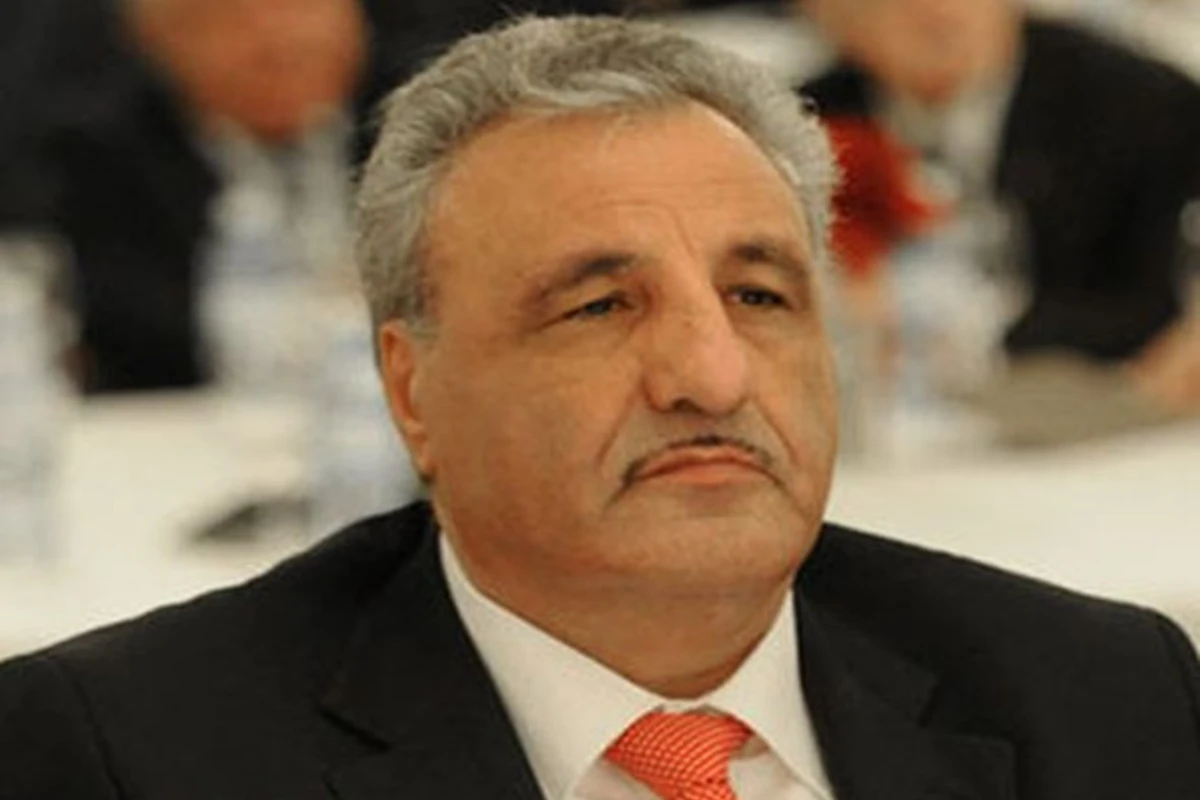 Ильхам Алиев наградил Таги Ахмедова
