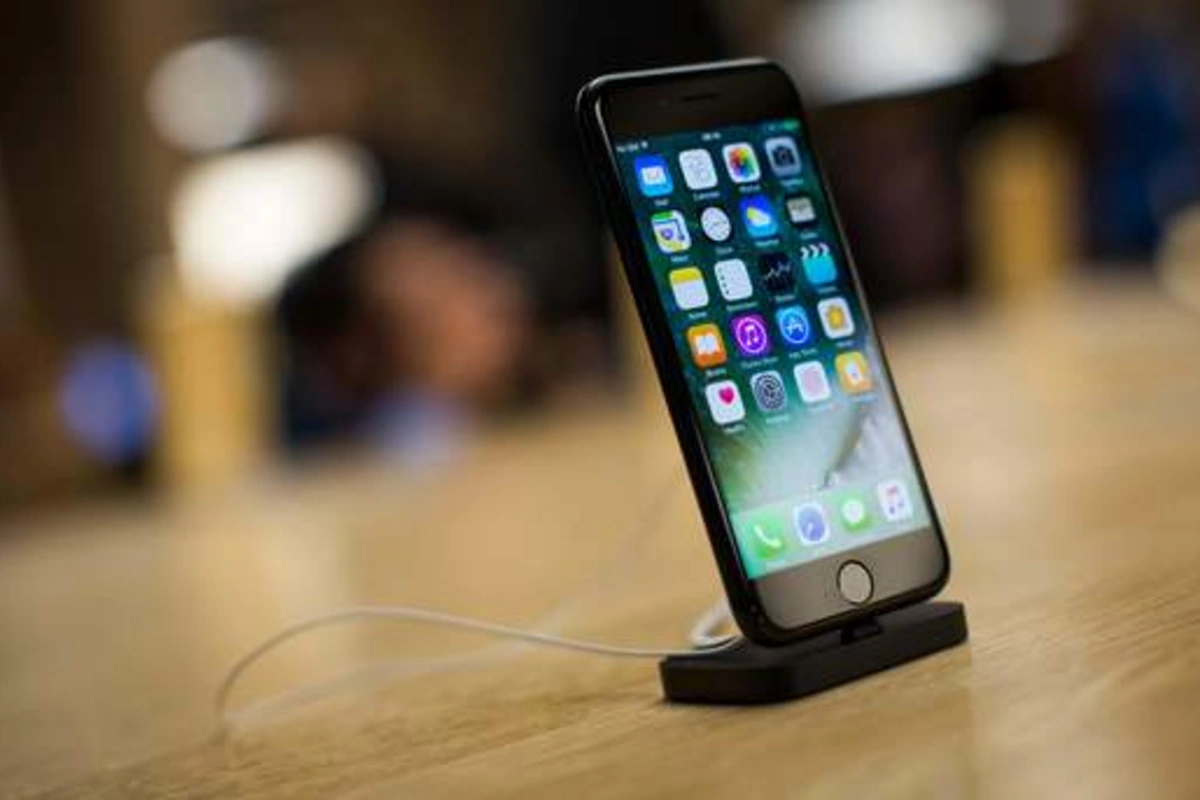 iPhone 7 будут чинить бесплатно
