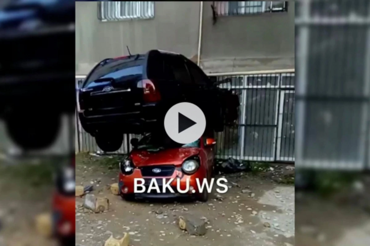 Кадры невероятного ДТП в Баку вызвали ажиотаж в Сети (видео)