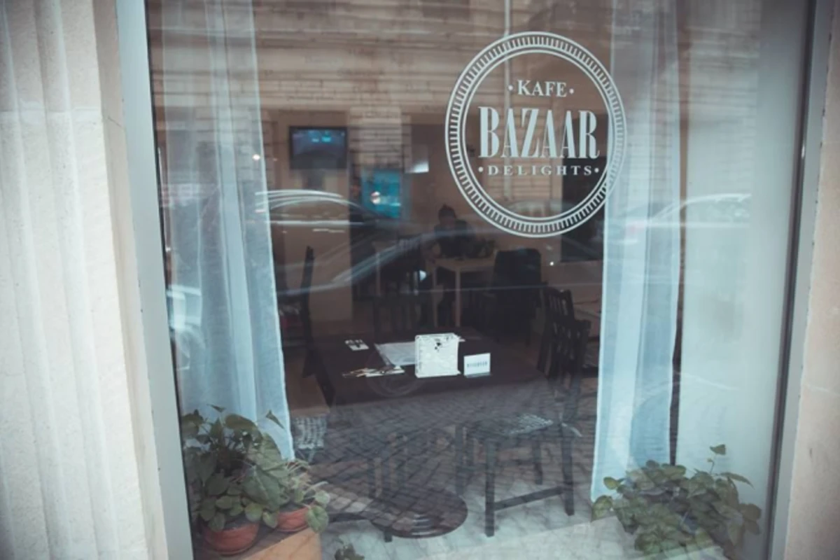 Bazaar Delights Café выразило отношение к информации о запрете на обнимашки в кафе