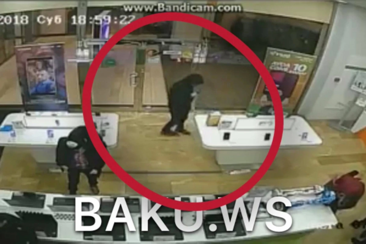 В Баку вор-неудачник попал на камеру (видео)