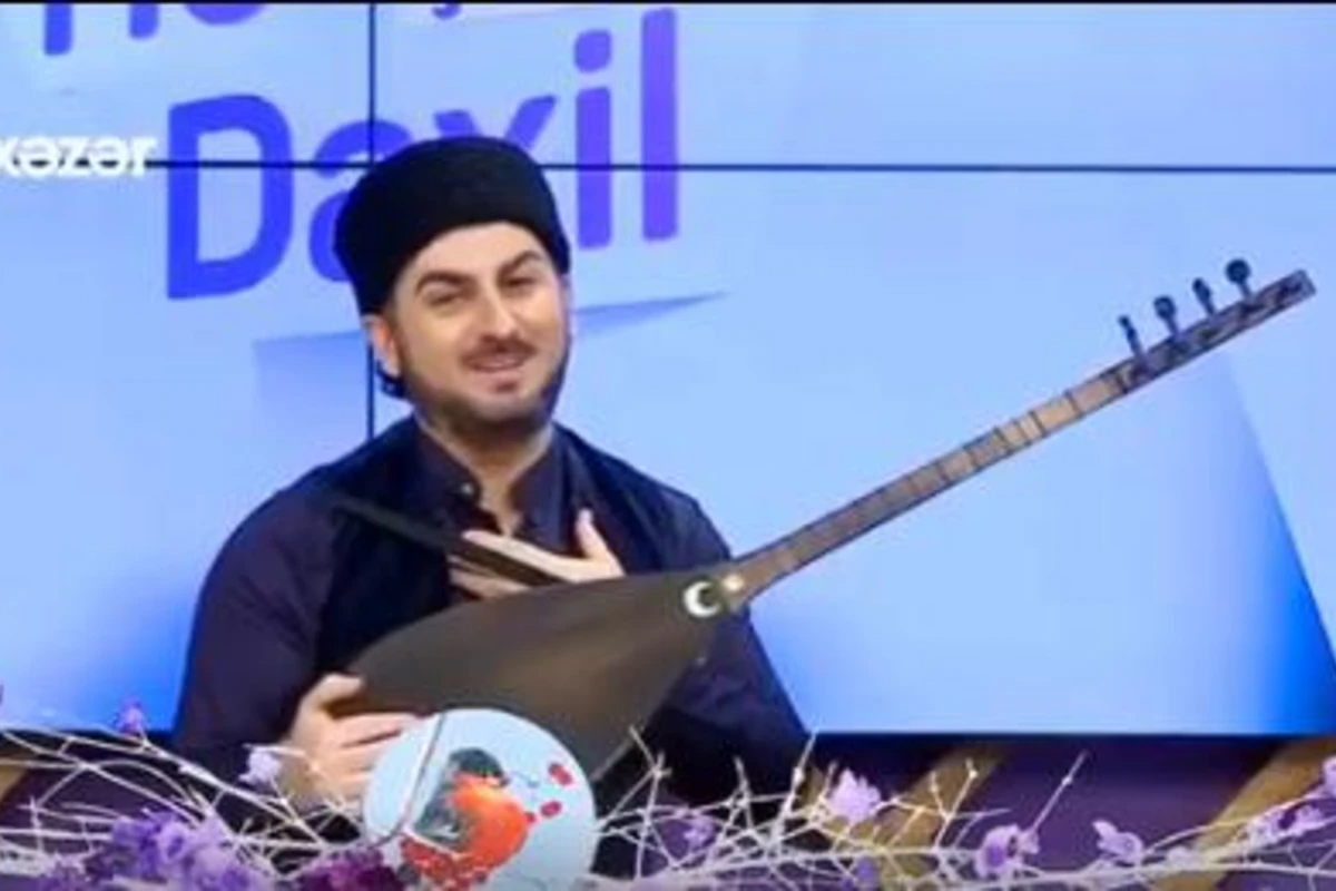 Tolik əlinə saz alıb aşıqlıq etdi... (VİDEO) Tolik əlinə saz alıb aşıqlıq etdi... (VİDEO)
