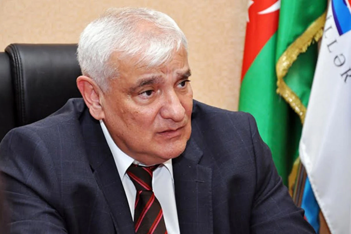 Кямал Абдулла сломал руку Кямал Абдулла сломал руку