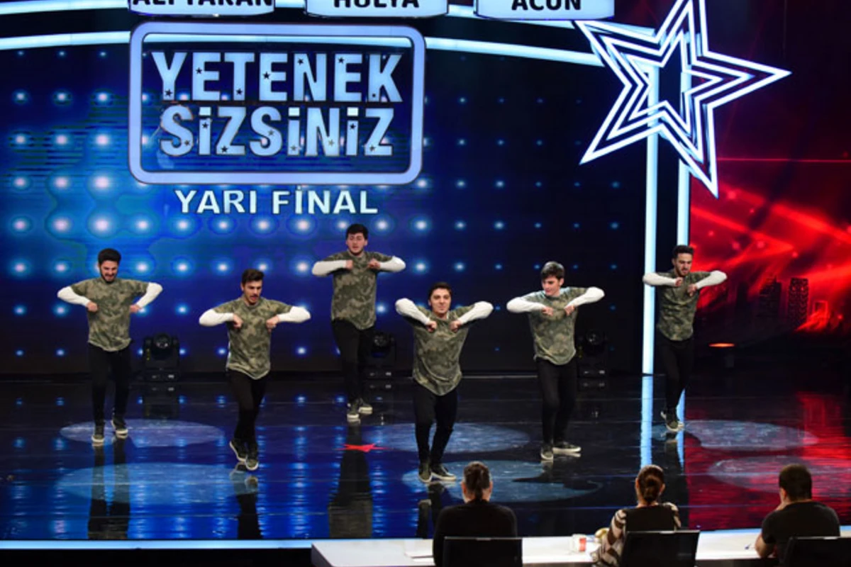 Azərbaycanlılar Yetenek Sizsinizdə hamını heyran qoydu (VİDEO)