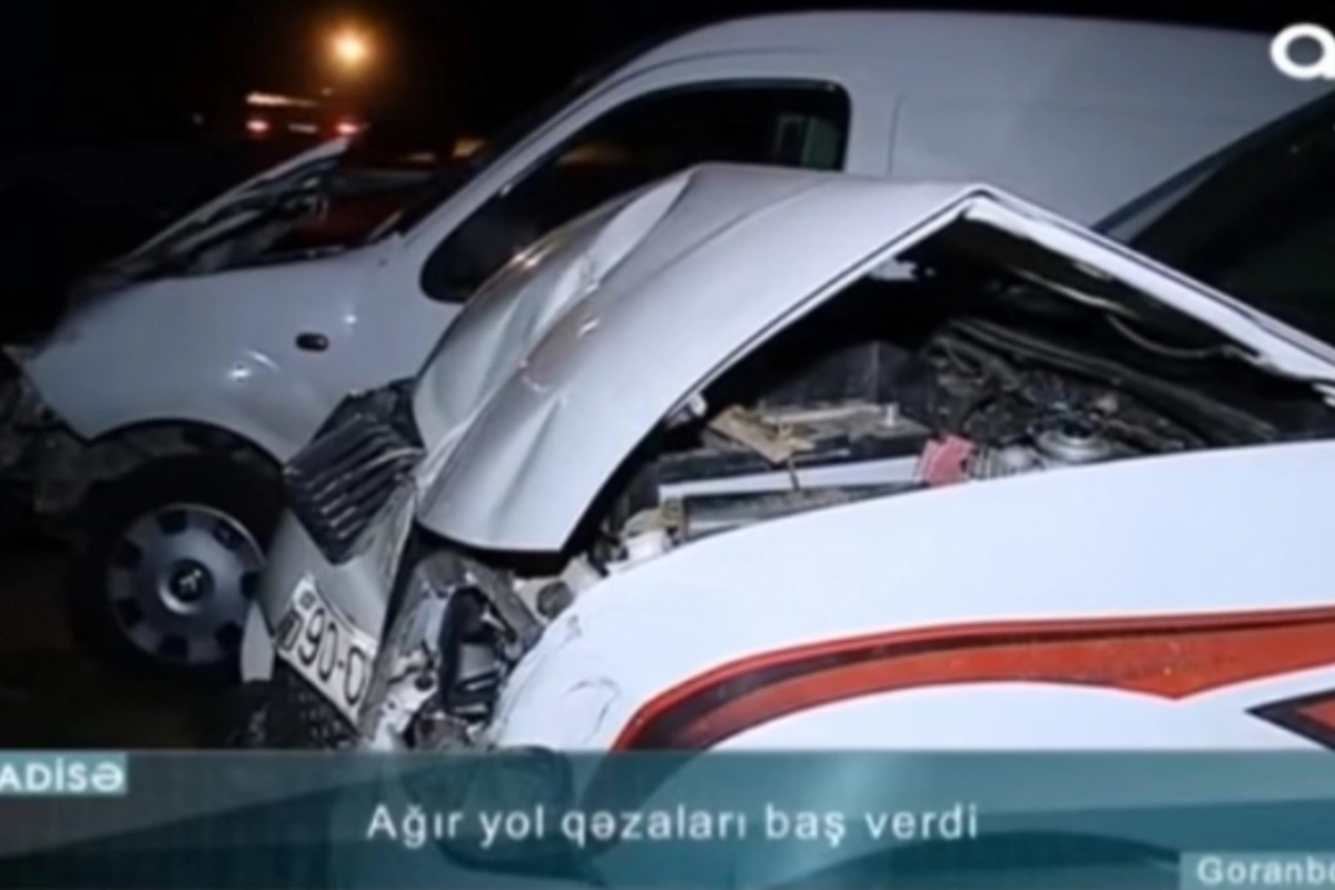 3 avtomobilin traktora çırpıldığı qəzanın GÖRÜNTÜLƏRİ – (VİDEO)