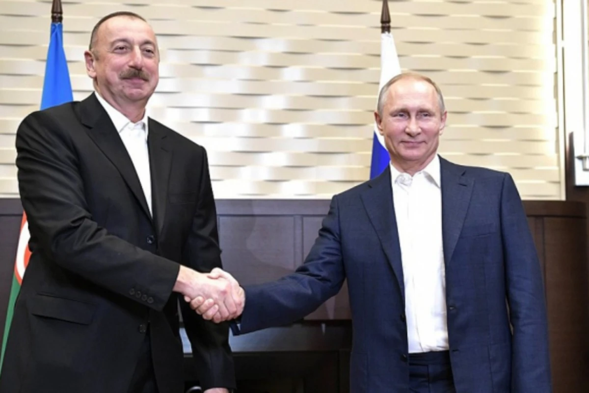 Президент Азербайджана поздравил Путина с победой на президентских выборах