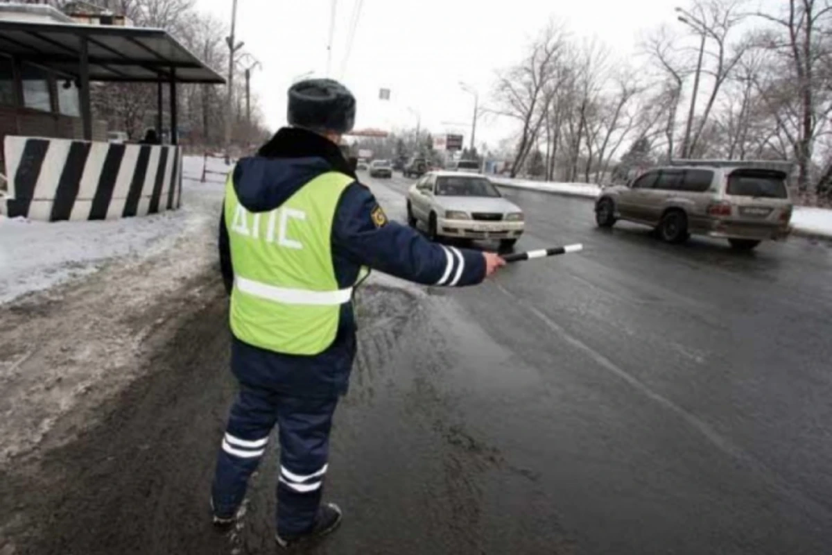 Российские гаишники помогли азербайджанцу