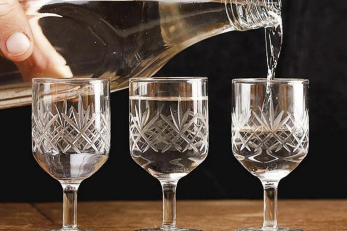Azərbaycanda alkoqolik qadınların sayı açıqlandı Azərbaycanda alkoqolik qadınların sayı açıqlandı