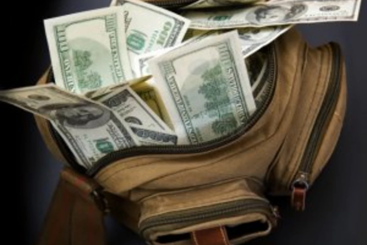Bakıda 408 min dollarlıq DƏLƏDUZLUQ