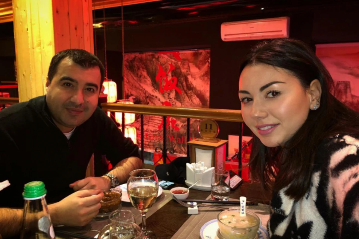 Səfurə həyat yoldaşı və oğlu ilə birlikdə (FOTO) Səfurə həyat yoldaşı və oğlu ilə birlikdə (FOTO)