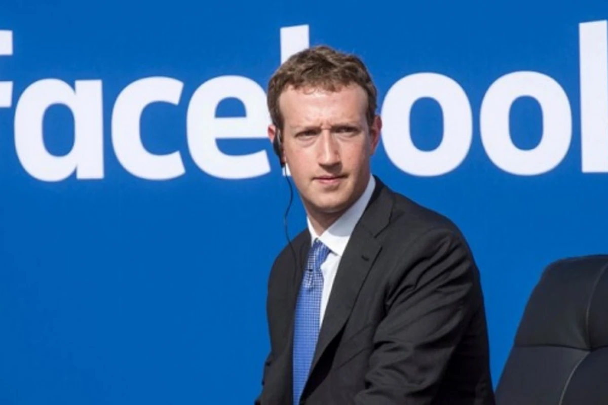 Facebook удалил сообщения Марка Цукерберга