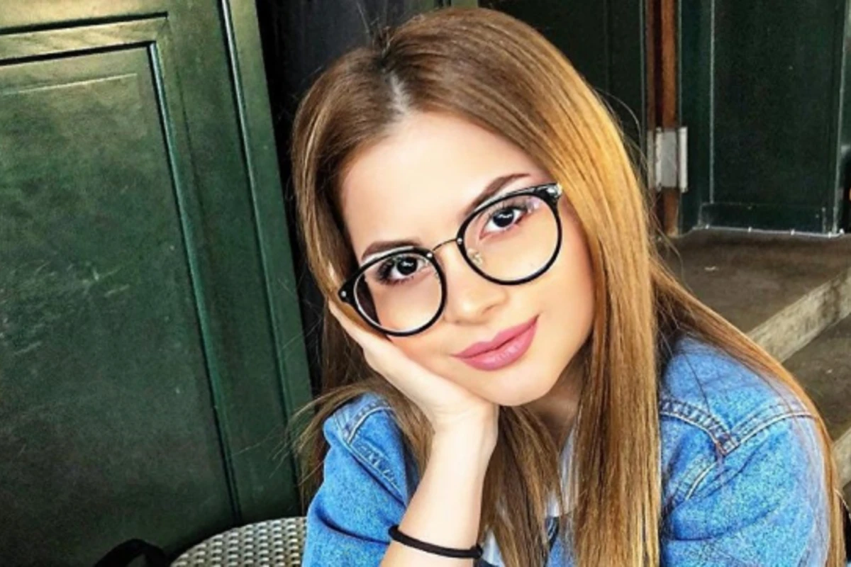 Дочь Айбениз Гашимовой пожаловалась в полицию на администраторов групп в соцсетях