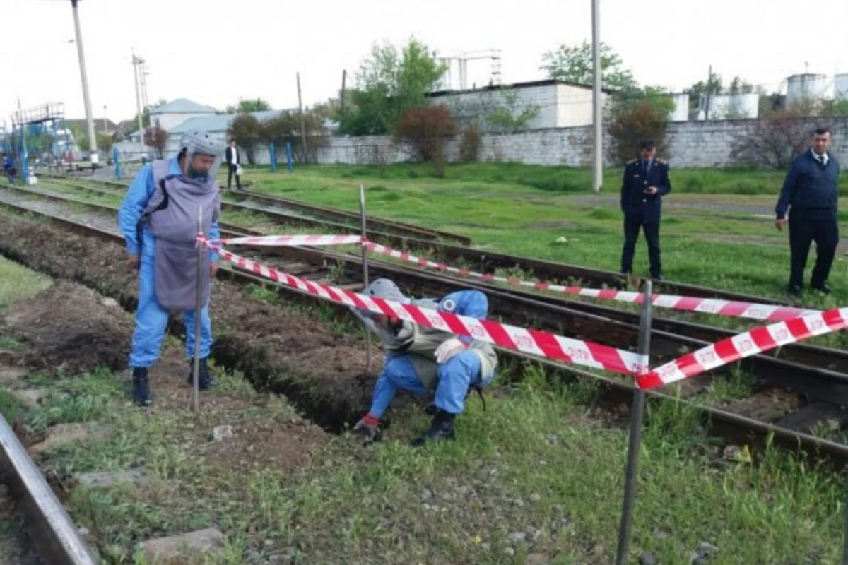 Ucarda dəmiryolunun yaxınlığında mina tapıldı