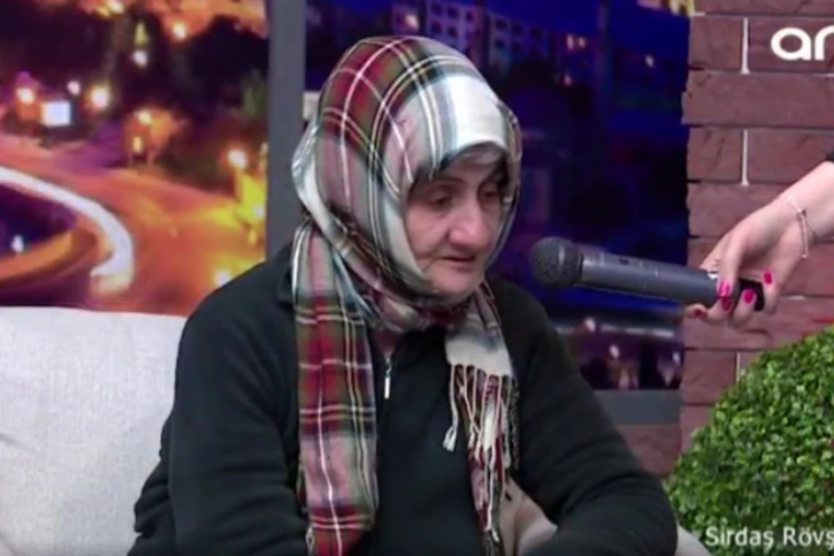 Oğul anasını aldadıb 2 arvadının yanına sığındı – VİDEO Oğul anasını aldadıb 2 arvadının yanına sığındı – VİDEO