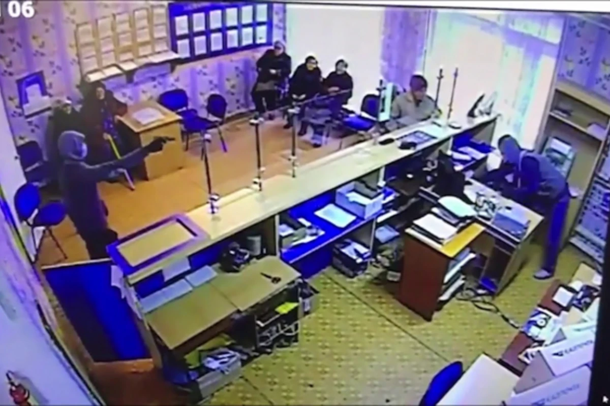 Нападение на офис в Баку, сотрудник получил 14 ножевых ранений - ОБНОВЛЕНО