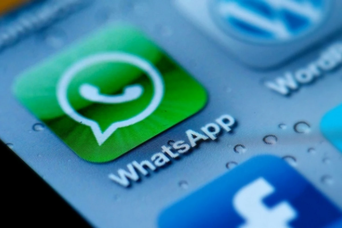 Пользователи WhatsApp разгневались на спам-сообщения, «замораживающие» смартфон