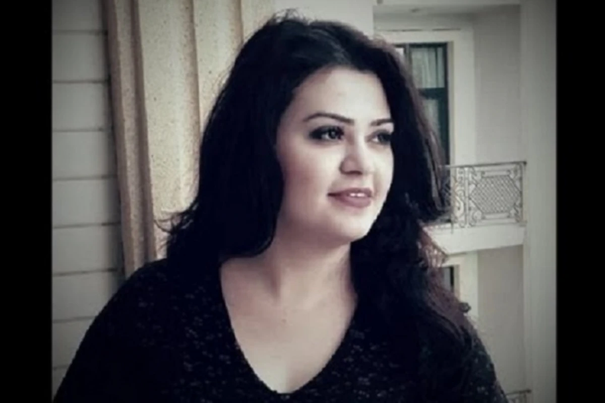 Əməkdar artist canlı yayımda himnimizi səhv oxudu — VİDEO Əməkdar artist canlı yayımda himnimizi səhv oxudu — VİDEO