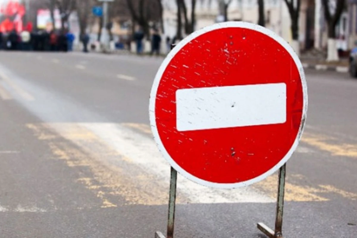 На двух проспектах Баку будет ограничено автомобильное движение