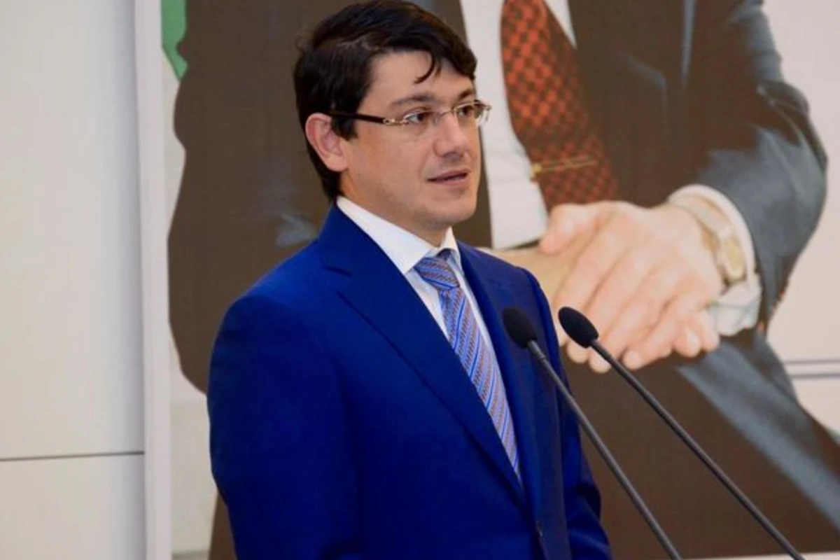 Фуад Мурадов проведет кадровые изменения