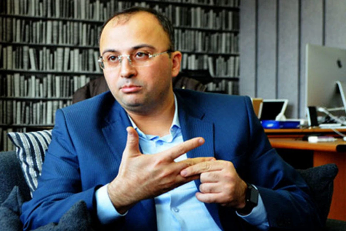 İlahiyyatçıdan ŞOK SÖZLƏR: “Qızının, arvadının paltarlarını mağaraya sürtənlər var…”