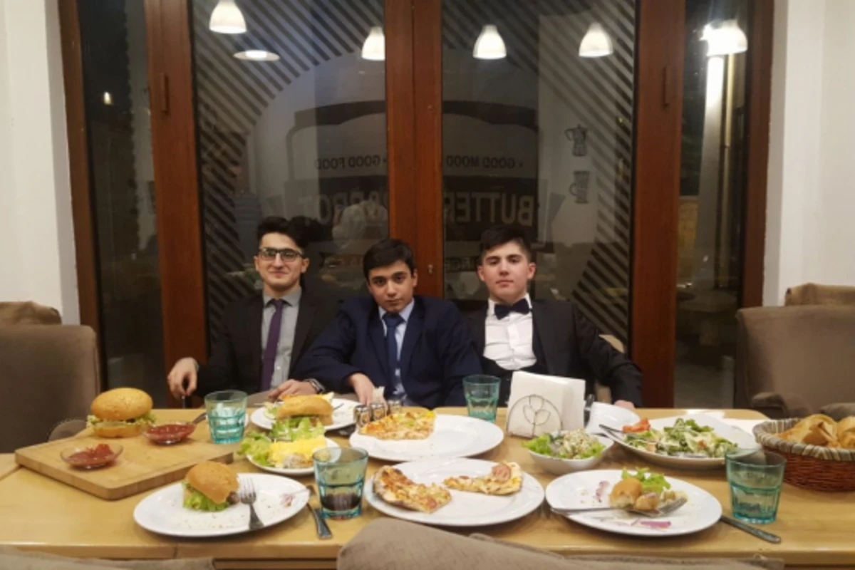 700 bal toplayan Xəyyam Sultanlı: Əyləncəmdən qalmırdım – FOTO 700 bal toplayan Xəyyam Sultanlı: Əyləncəmdən qalmırdım – FOTO