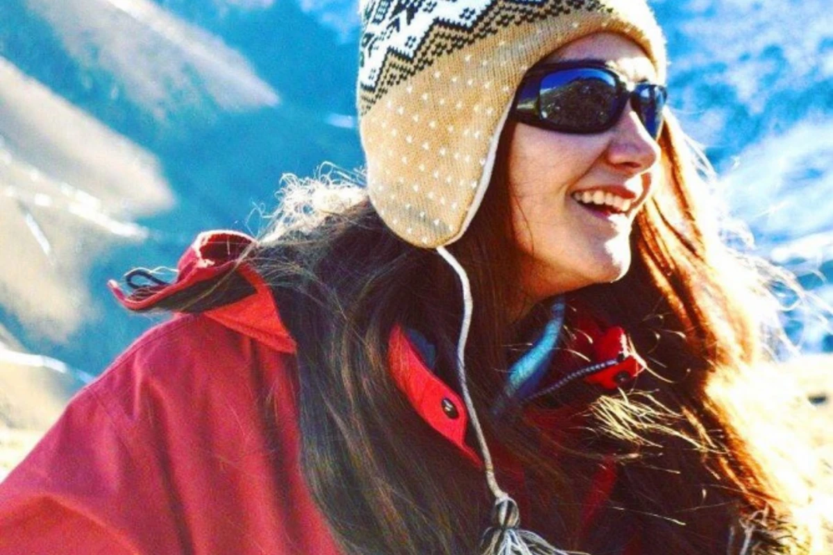 Alpinist Fəridə Cəbrayılzadənin dəfn mərasimindən SON DƏQİQƏ VİDEO Alpinist Fəridə Cəbrayılzadənin dəfn mərasimindən SON DƏQİQƏ VİDEO