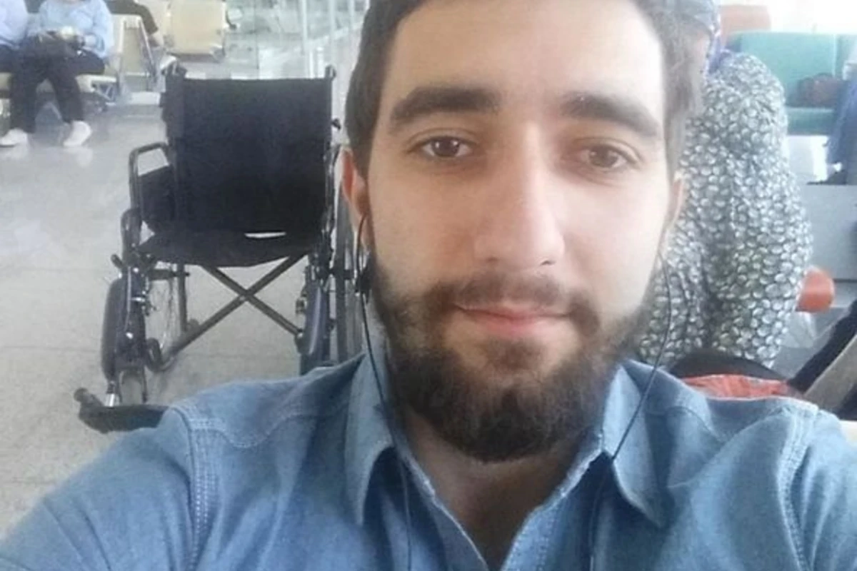 Bakıda tələbə intihar etdi FOTO Bakıda tələbə intihar etdi FOTO