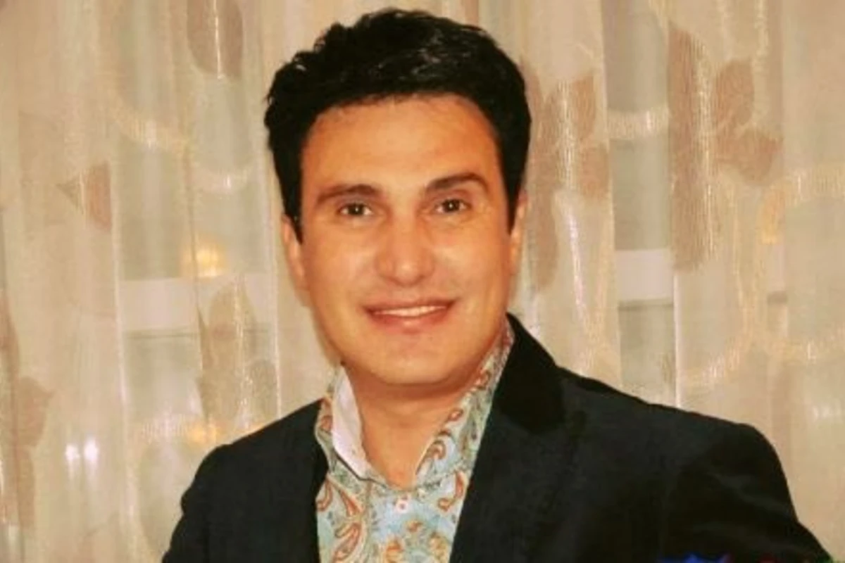 Nadir Qafarzadə fəxri ad almamasına əsəbiləşdi: Haqsızlıq baş alıb gedir - VİDEO Nadir Qafarzadə fəxri ad almamasına əsəbiləşdi: Haqsızlıq baş alıb gedir - VİDEO