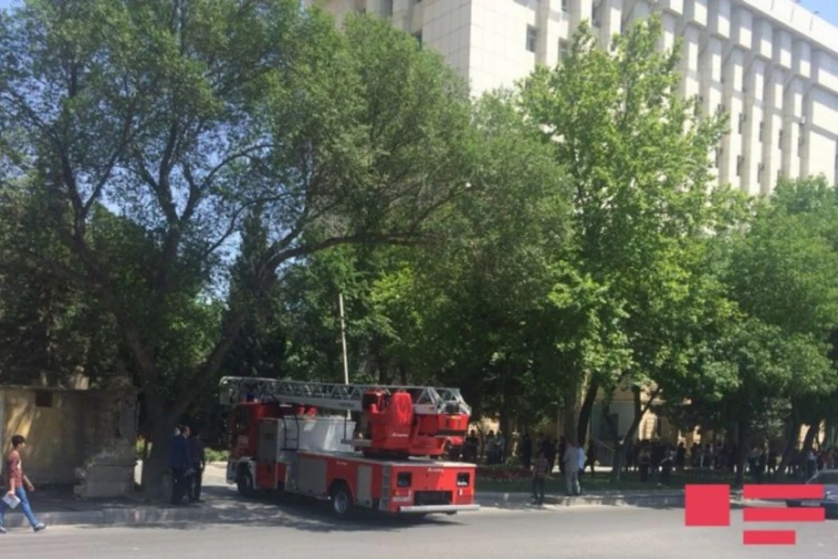 Пожар в здании Государственного фонда социальной защиты (видео)