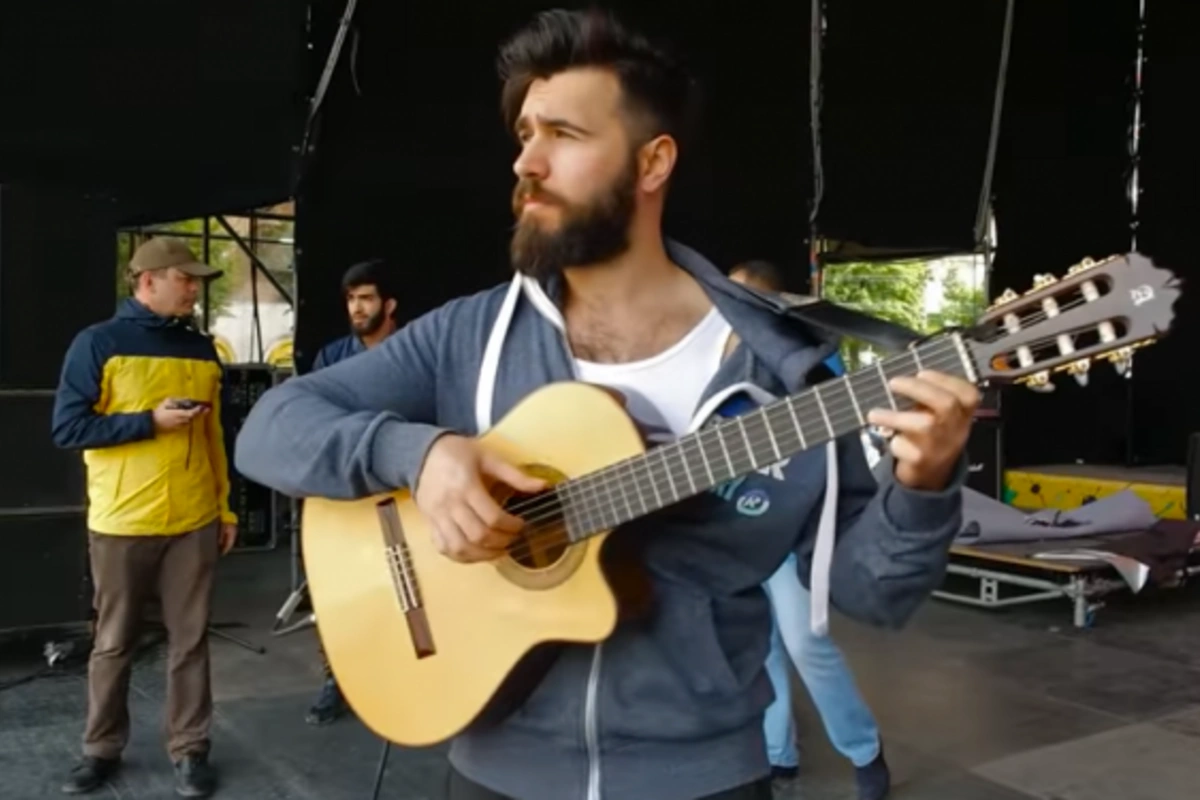 Çingiz Mustafayev yeni layihə - Gəzirəm ki, GÖSTƏRİM – VİDEO – FOTO