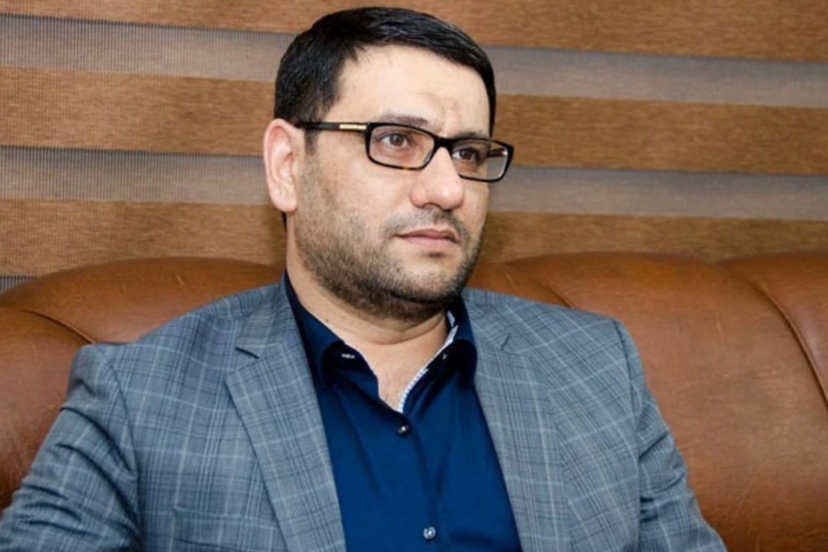 Hacı Şahin: “Peyğəmbər özü İmam Hüseynə əza saxlayıb” Hacı Şahin: “Peyğəmbər özü İmam Hüseynə əza saxlayıb”