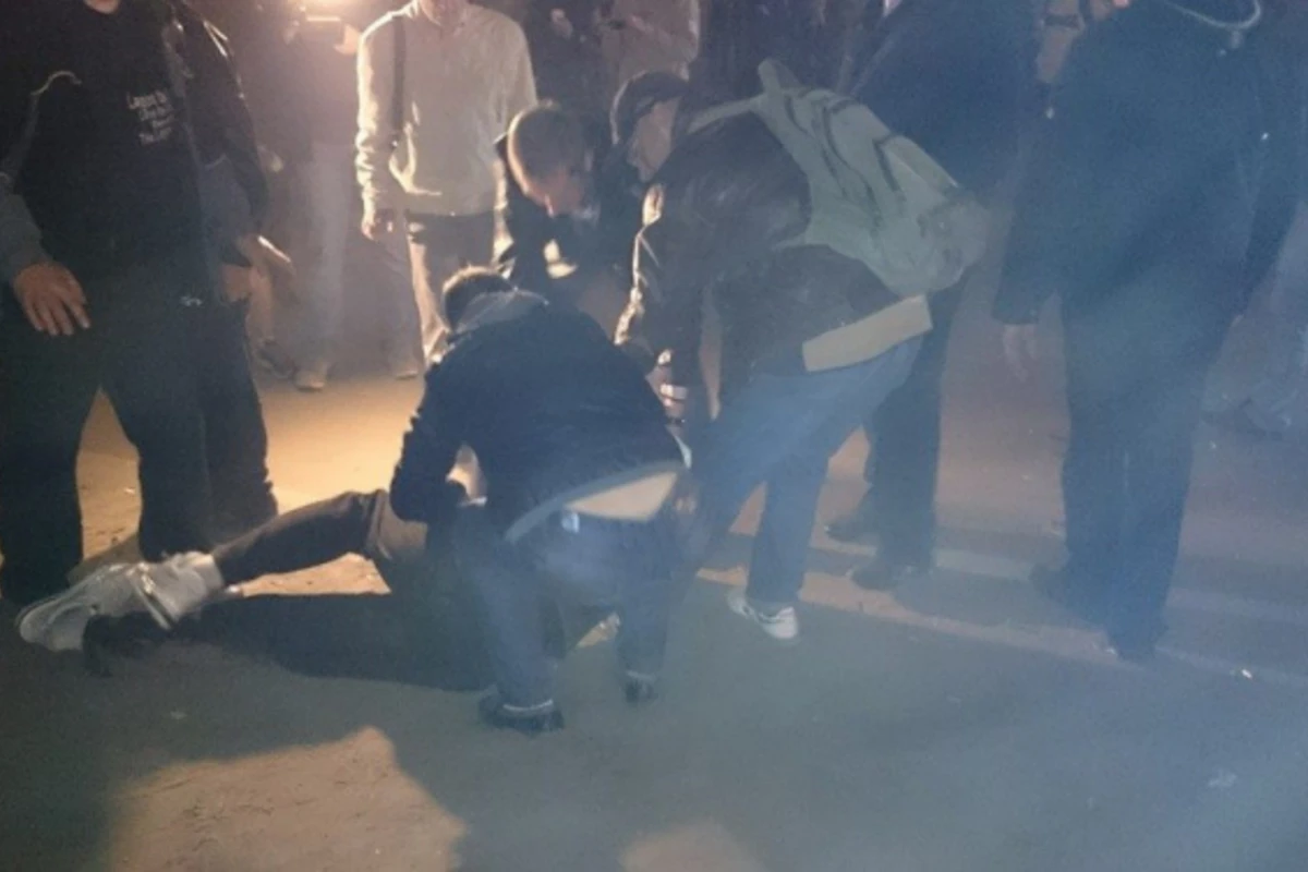 В Азербайджане 15 человек избили до полусмерти 63-летнего мужчину (Обновлено)